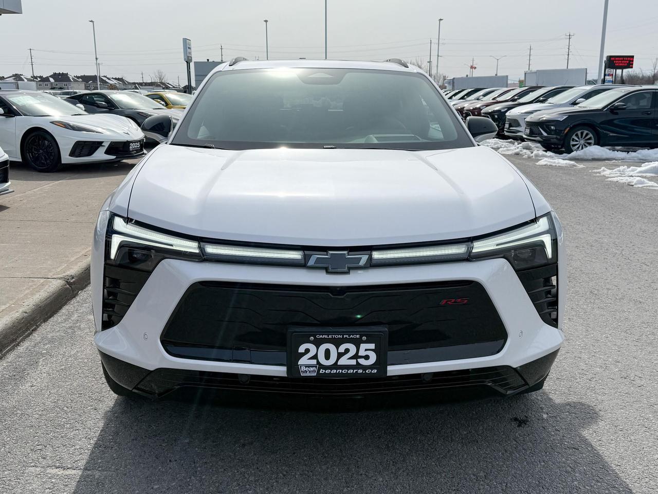 2025 Chevrolet Blazer EV RS FULLY ELECTRIC WITH REMOTE START/ENTRY, HEATED SEATS, HEATED STEERING WHEEL, SUNROOF, POWER LIFTGATE, HD SURROUND VISION Photo