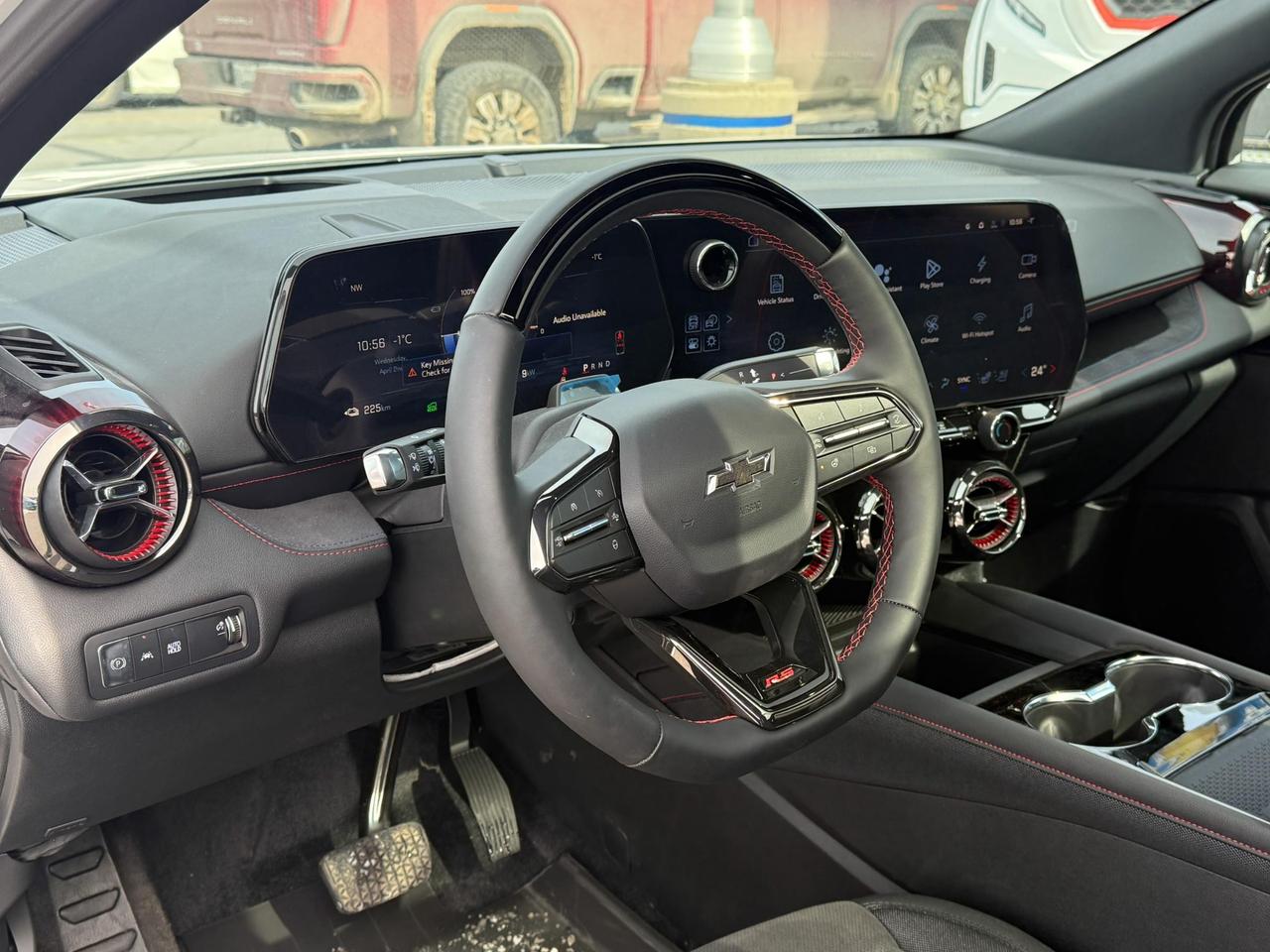 2025 Chevrolet Blazer EV RS FULLY ELECTRIC WITH REMOTE START/ENTRY, HEATED SEATS, HEATED STEERING WHEEL, SUNROOF, POWER LIFTGATE, HD SURROUND VISION Photo