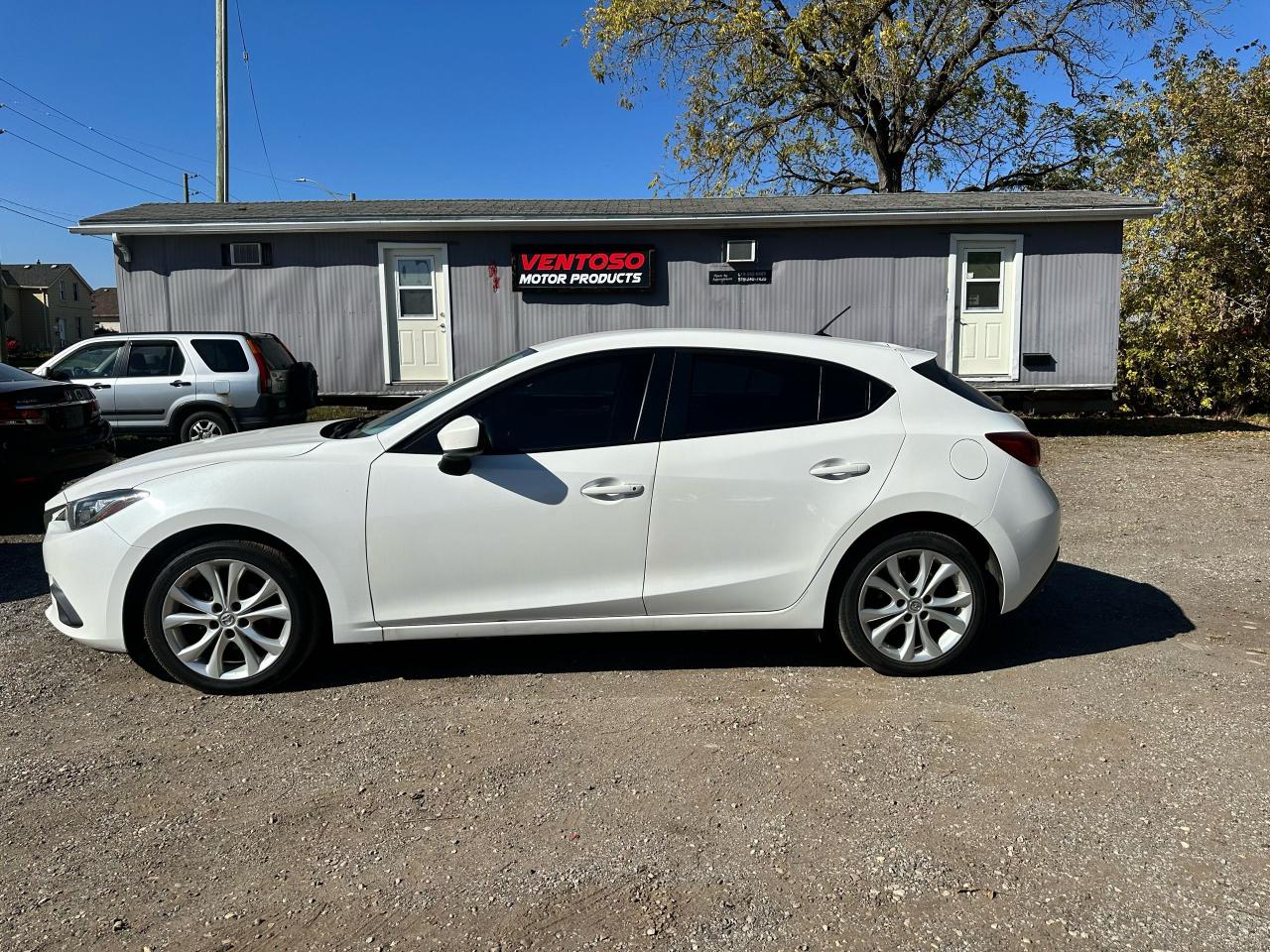 <div>Look at the shine on this metallic white Mazda 3 GX. This Mazda 3 is in superb condition inside and out and the carfax shows no reported accidents. This car is fun to drive in the manual transmission and is quite spacious for a compact sporty car. If youve got a student heading of to school in the next year and want them to have a safe and reliable vehicle, you need to come check this car out.  Youll be glad you did.  This car will not disappoint you, its really nice. Call or message to book a time to view this car. </div><div><br></div><div>Car is priced certified and ready for the road. Taxes and licensing are extra. </div><div><br></div><div>Registered dealer</div><div>Ventoso Motor Products</div><div>335 Dundas St N Cambridge </div><div>519-242-6485</div>