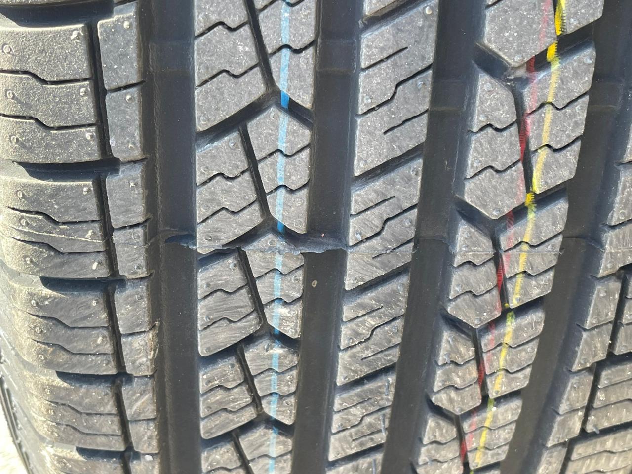 2020 Ford Escape SE LOW KM NO ACCIDENT NAVIGATION BLIND SPOT CAMERA Photo2