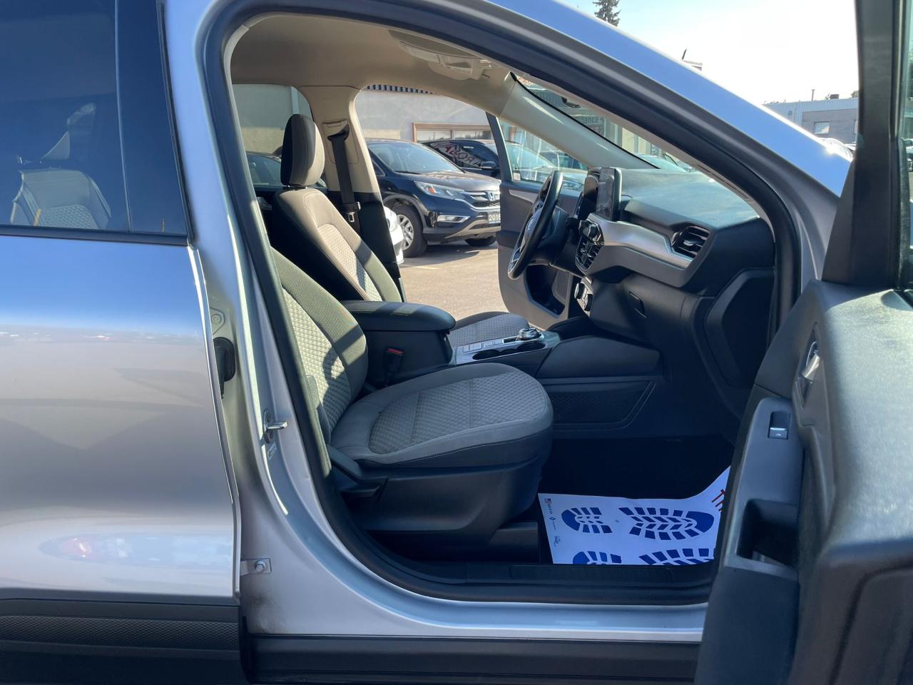 2020 Ford Escape SE LOW KM NO ACCIDENT NAVIGATION BLIND SPOT CAMERA - Photo #28