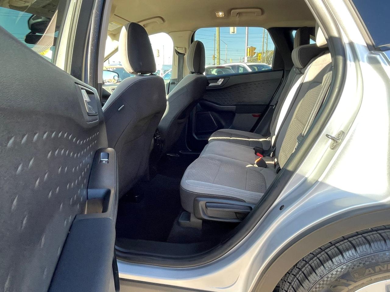 2020 Ford Escape SE LOW KM NO ACCIDENT NAVIGATION BLIND SPOT CAMERA - Photo #29