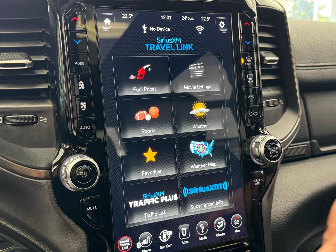 2021 RAM 1500 SPORT CREW 5.7L V8 4x4+Tinted+Roof+CLEAN CARFAX Photo31
