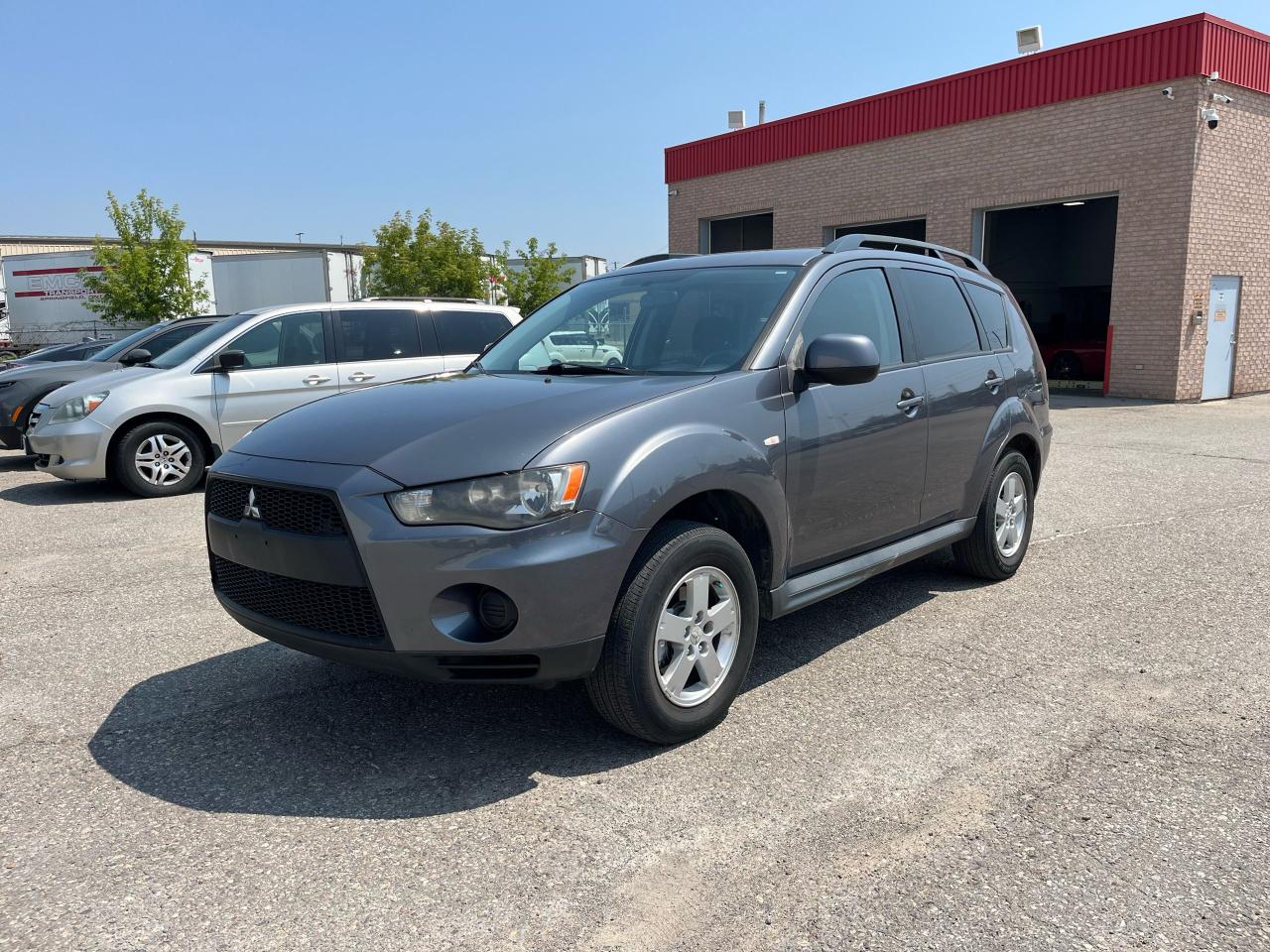 Used 2011 Mitsubishi Outlander ES for sale in Milton, ON