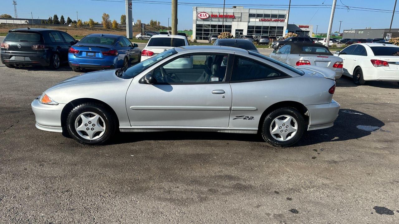 2002 Chevrolet Cavalier Z22 VL COUPE, ONLY 30,000KMS, OILED, VERY CLEAN - Photo #2