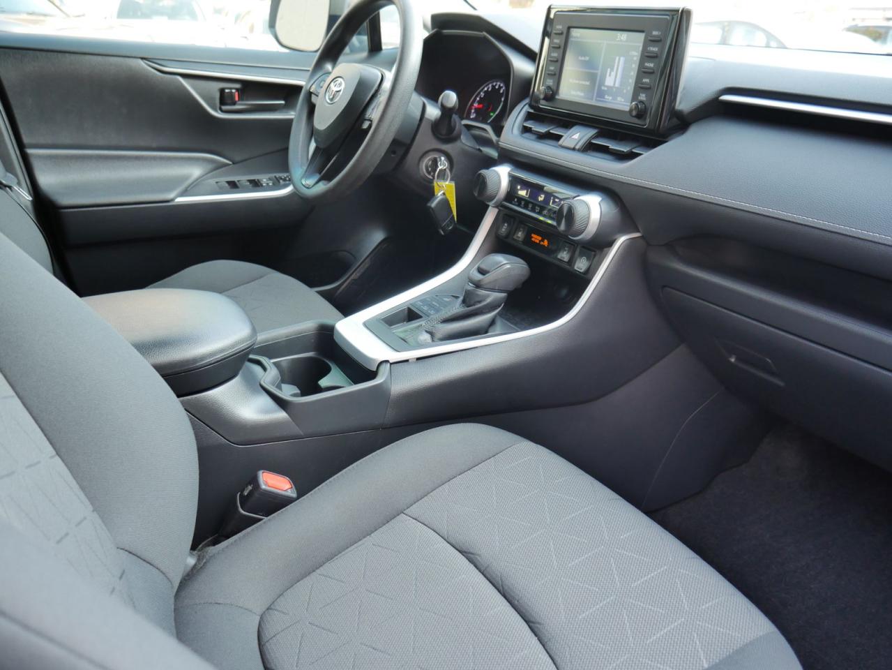 2021 Toyota RAV4 LE AWD - Photo #12
