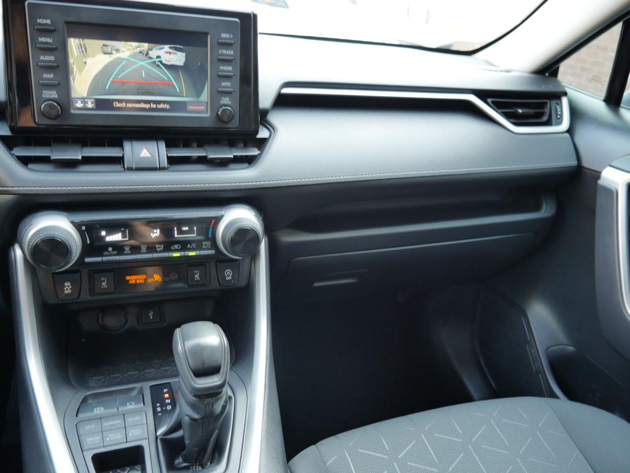 2021 Toyota RAV4 LE AWD - Photo #21