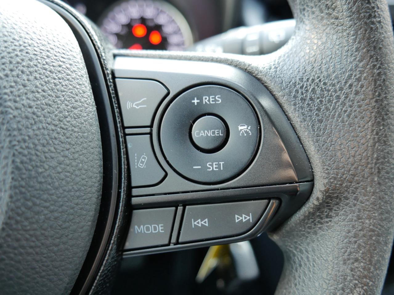 2021 Toyota RAV4 LE AWD - Photo #19