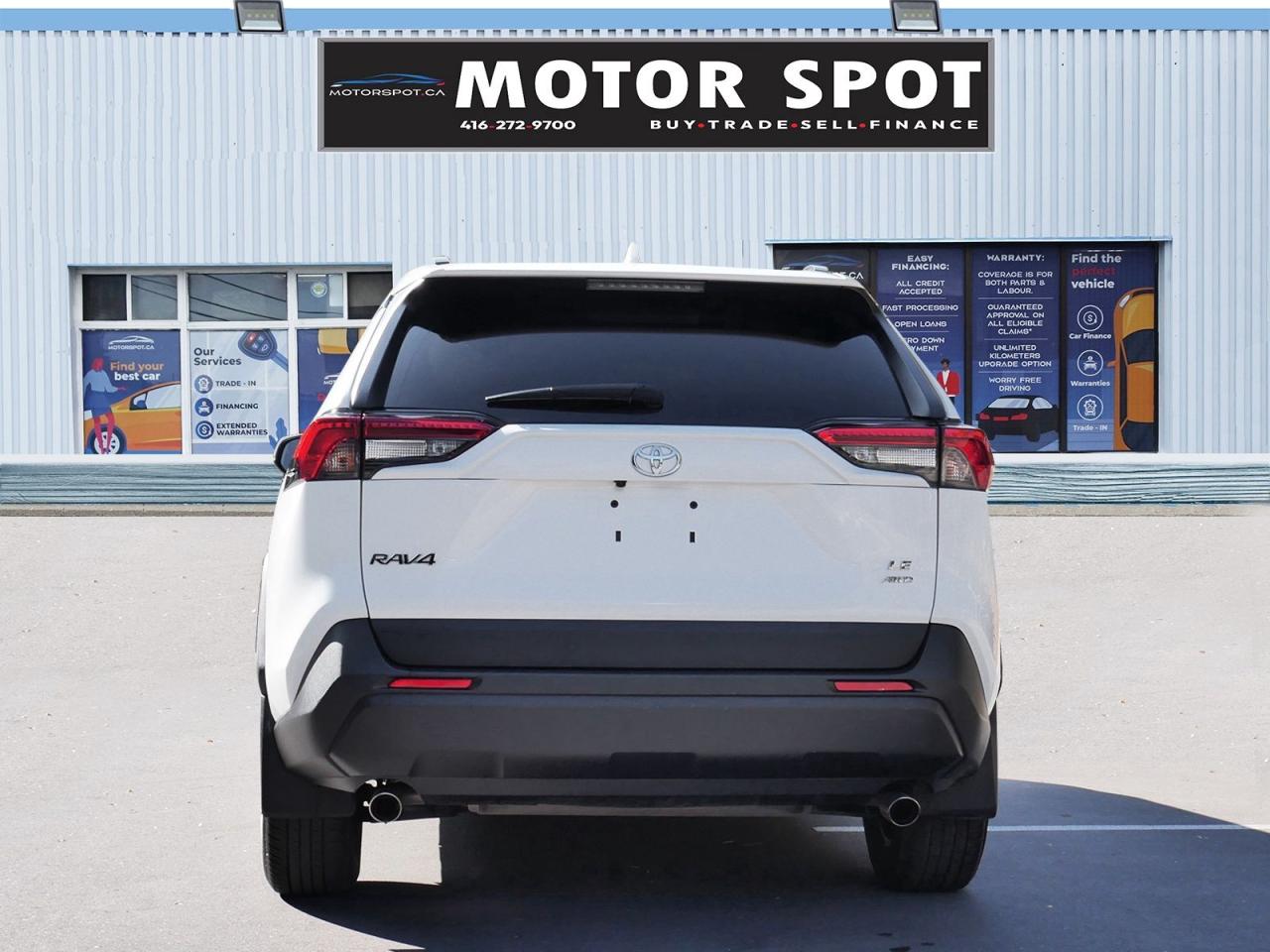 2021 Toyota RAV4 LE AWD - Photo #4