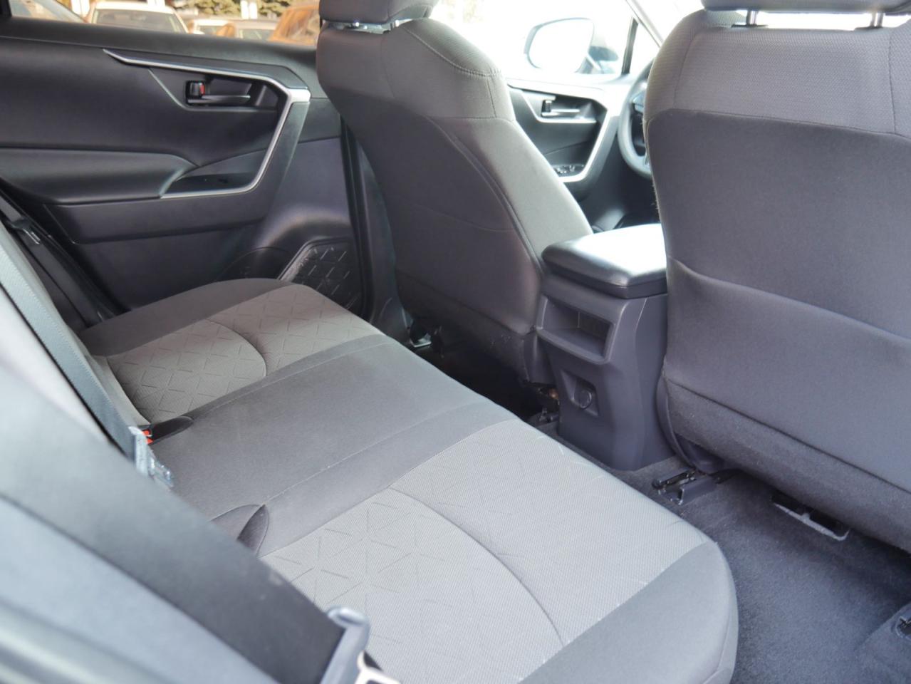 2021 Toyota RAV4 LE AWD - Photo #13