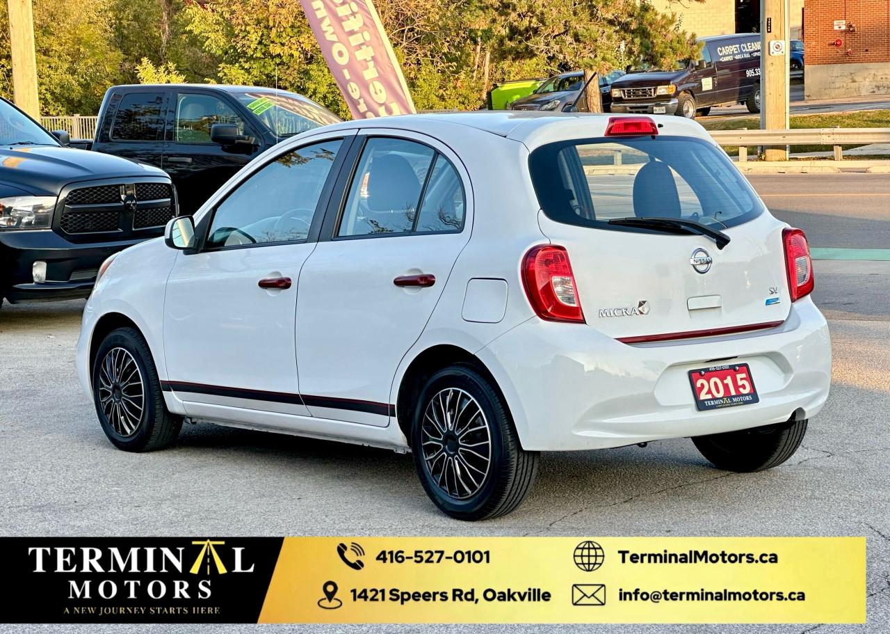 2015 Nissan Micra SV Photo3