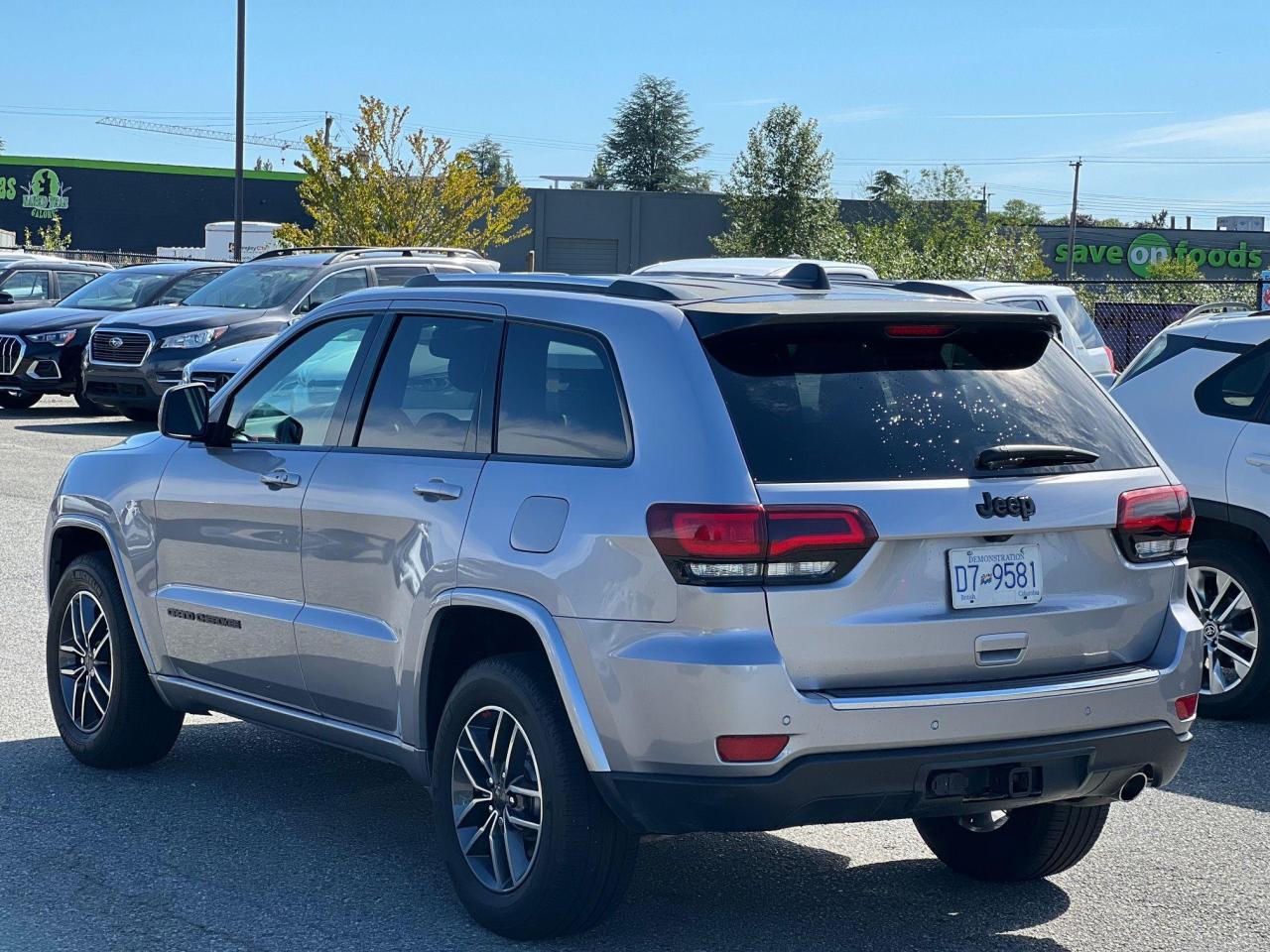 2020 Jeep Grand Cherokee ALTITUDE 4X4 - Photo #5