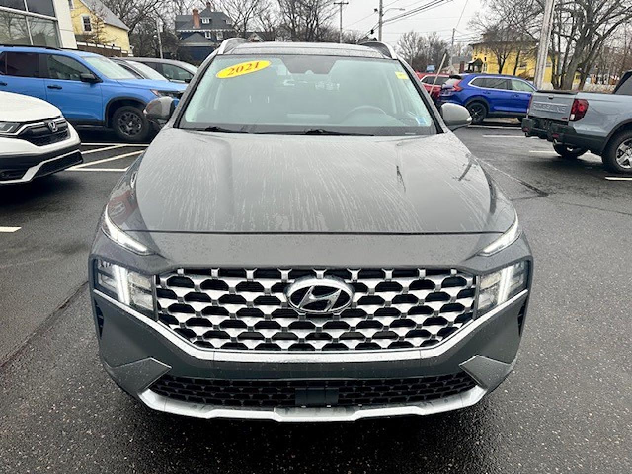 2021 Hyundai Santa Fe Preferred Photo2