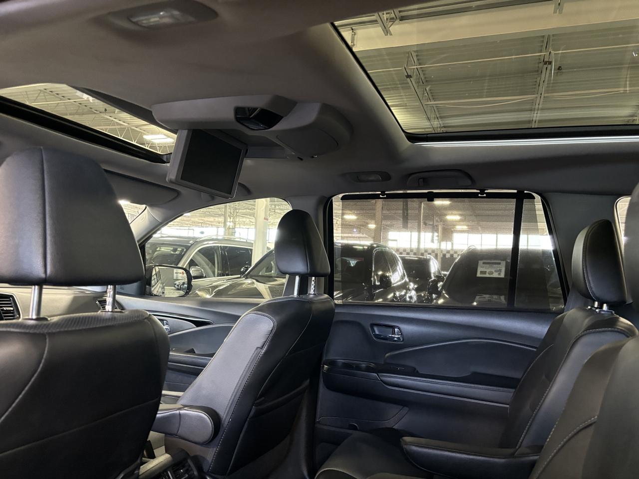 2022 Honda Pilot Touring|7PASSENGER|AWD|NAV|REARSCREEN|LEATHER|+++ - Photo #8