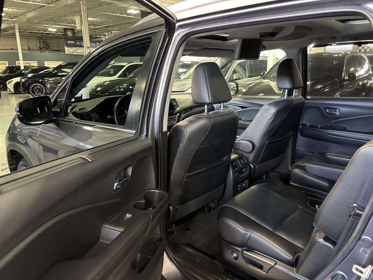 2022 Honda Pilot Touring|7PASSENGER|AWD|NAV|REARSCREEN|LEATHER|+++ - Photo #7