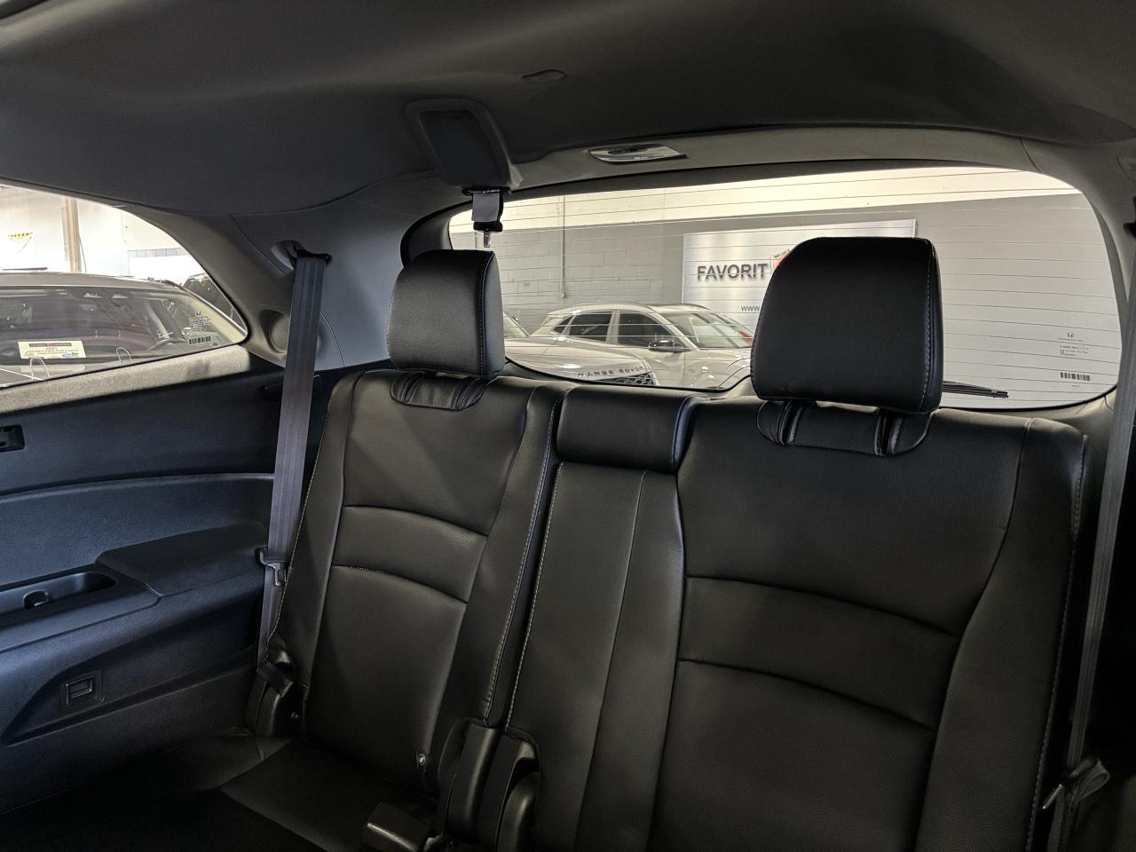 2022 Honda Pilot Touring|7PASSENGER|AWD|NAV|REARSCREEN|LEATHER|+++ - Photo #10