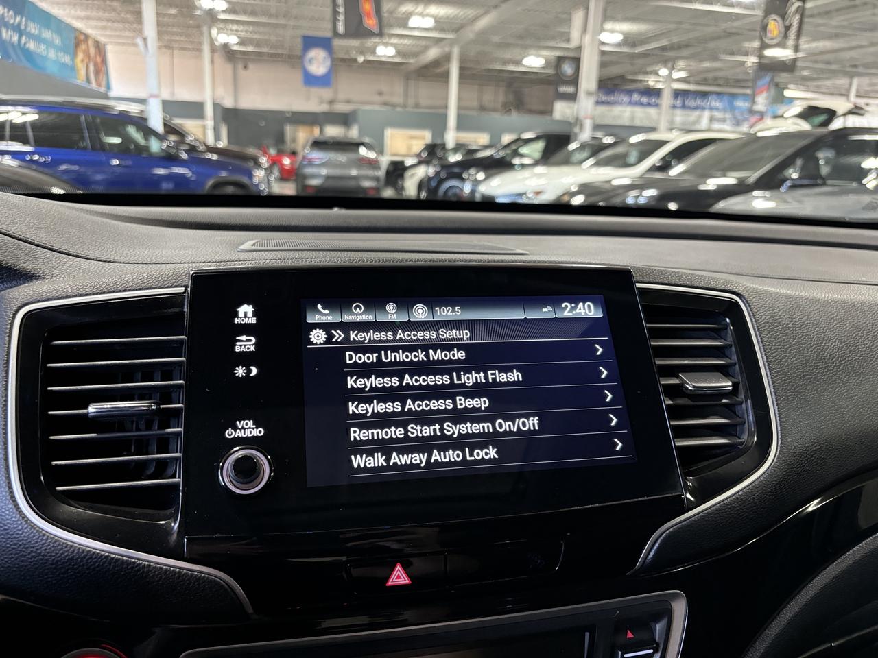 2022 Honda Pilot Touring|7PASSENGER|AWD|NAV|REARSCREEN|LEATHER|+++ Photo