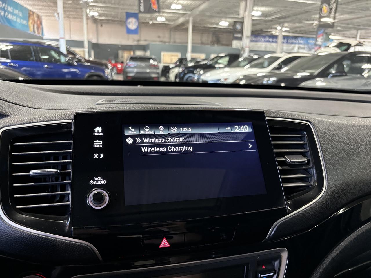 2022 Honda Pilot Touring|7PASSENGER|AWD|NAV|REARSCREEN|LEATHER|+++ Photo