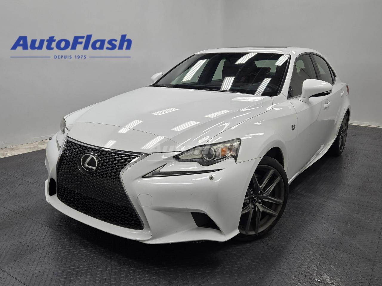 Used 2014 Lexus IS 350 F-SPORT, AWD, CAMERA, CUIR ROUGE, TOIT for sale in Saint-Hubert, QC