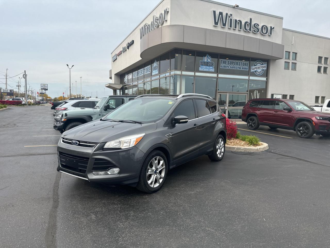 Used 2015 Ford Escape TITANIUM | NO ACCIDENTS for sale in Windsor, ON