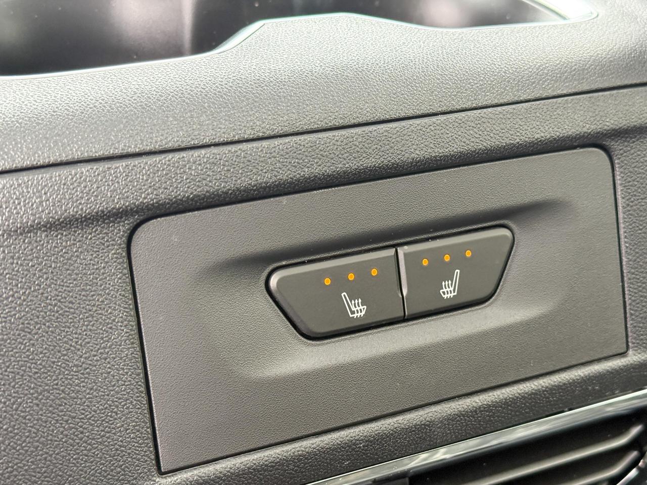 2025 GMC Sierra EV Denali FULLY ELECTRIC WITH REMOTE START/ENTRY, SUNROOF, HEATED SEATS, HEATED STEERING WHEEL, VENTILATED SEATS, MULTI-FLEX MID-GATE, BOSE SOUND SYSTEM Photo