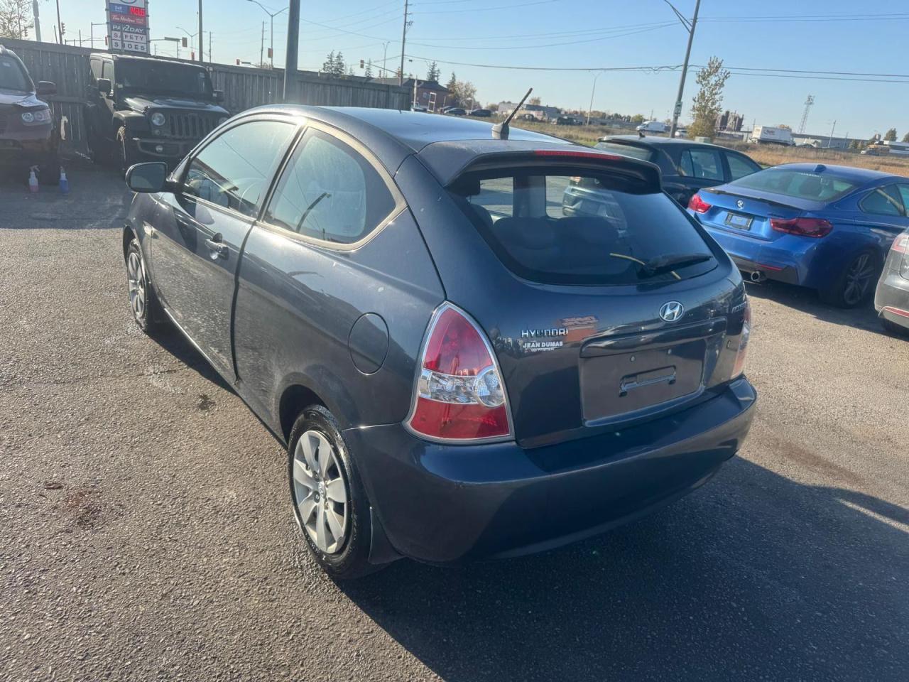 2010 Hyundai Accent L, MANUAL, SMALL CAR, ONLY 75KMS, CERTIFIED - Photo #3