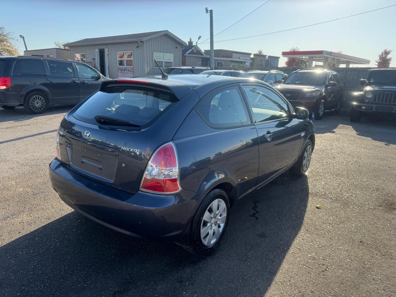 2010 Hyundai Accent L, MANUAL, SMALL CAR, ONLY 75KMS, CERTIFIED - Photo #5