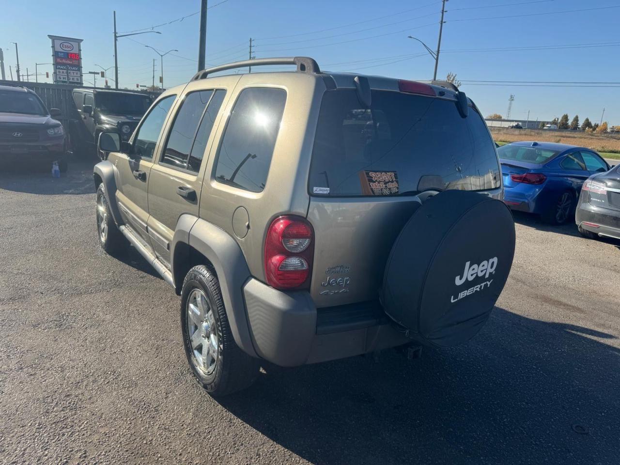 2006 Jeep Liberty Sport, 4X4, ONLY 116KMS, UNDERCOATED, AS IS - Photo #3