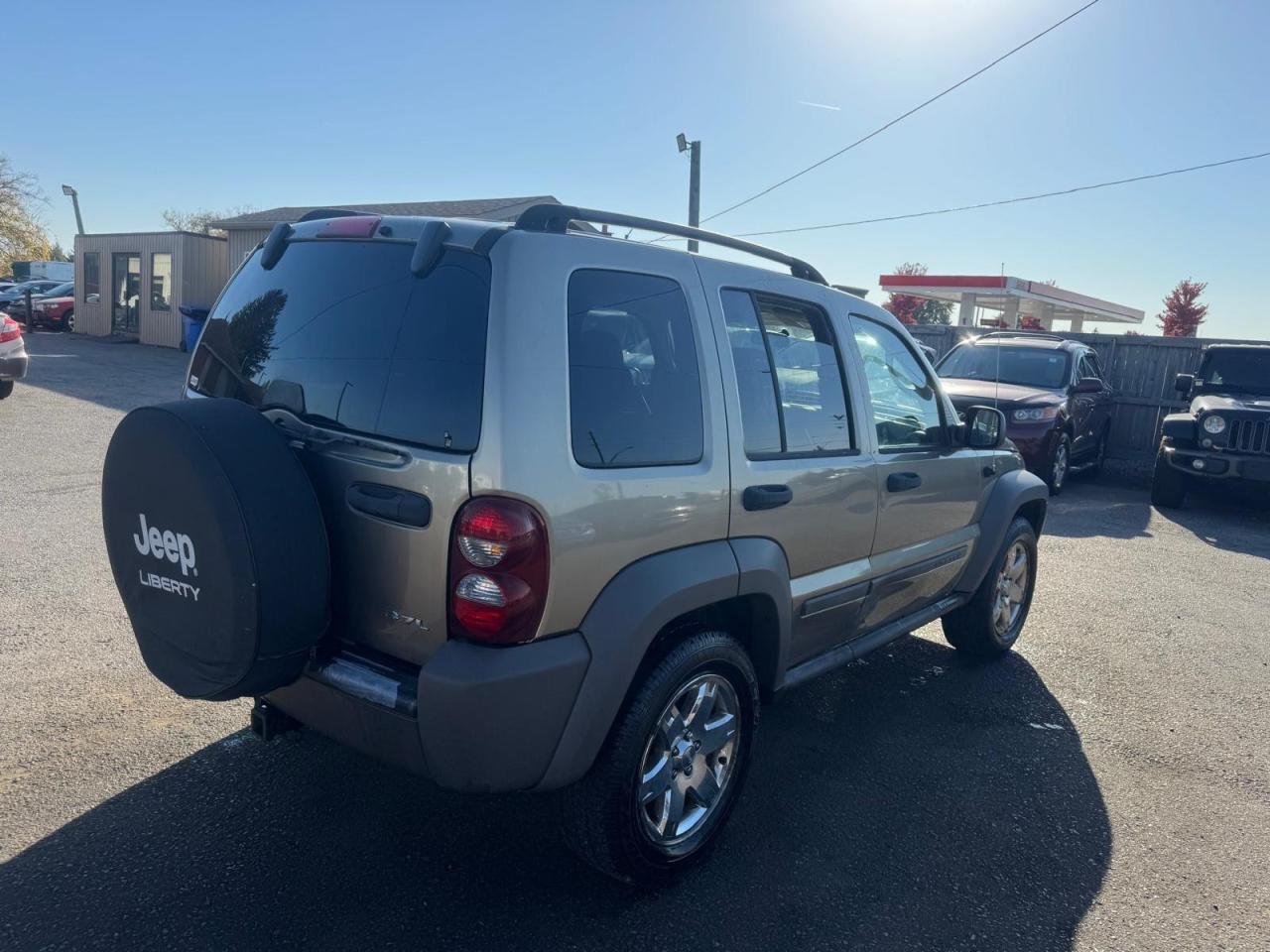 2006 Jeep Liberty Sport, 4X4, ONLY 116KMS, UNDERCOATED, AS IS - Photo #5