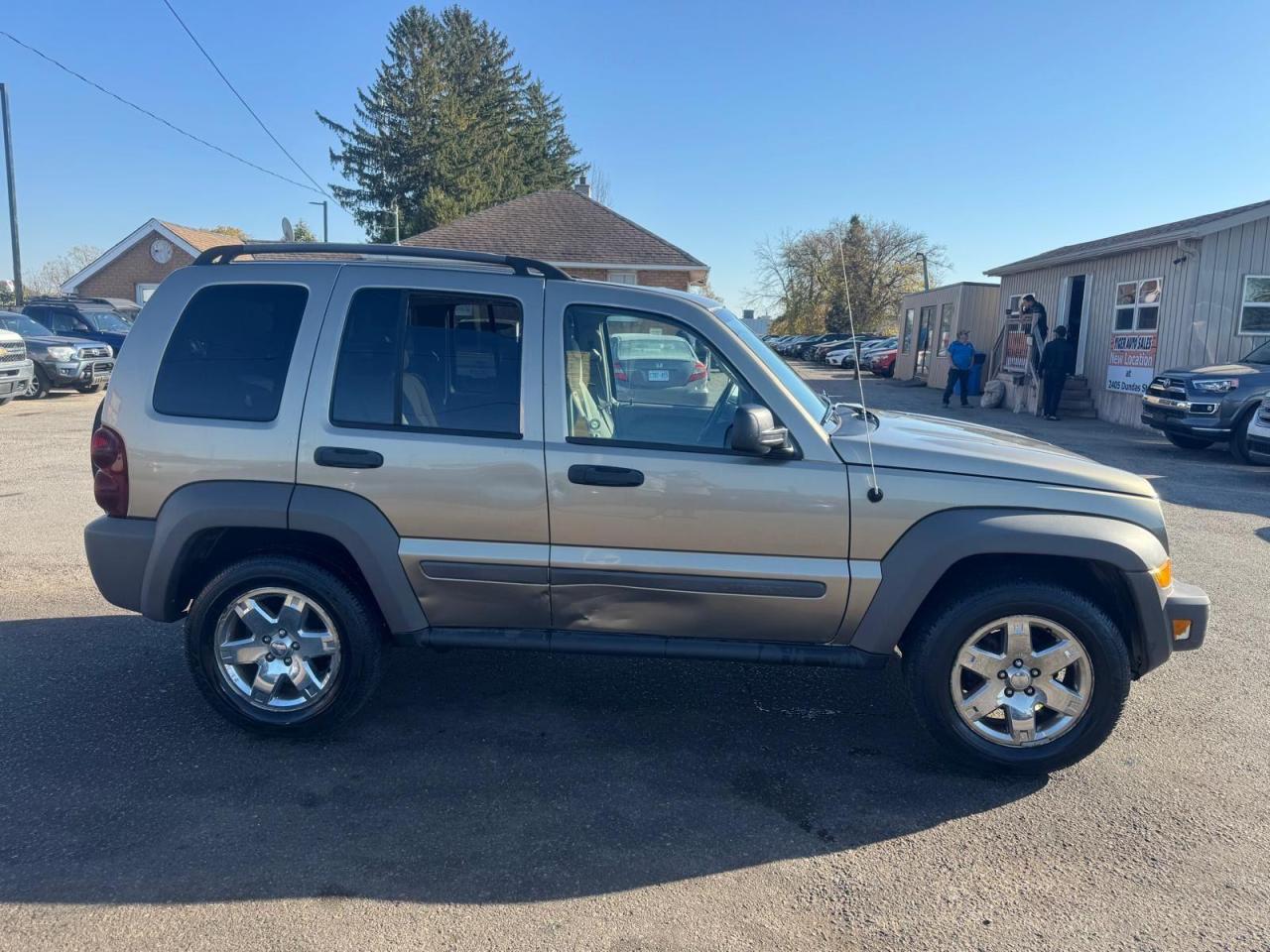 2006 Jeep Liberty Sport, 4X4, ONLY 116KMS, UNDERCOATED, AS IS - Photo #6