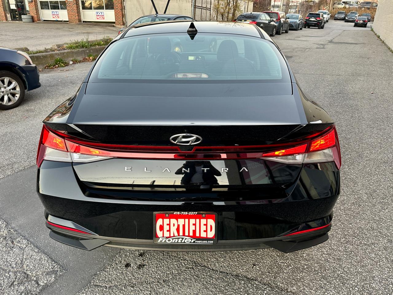 2022 Hyundai Elantra Essential Photo4