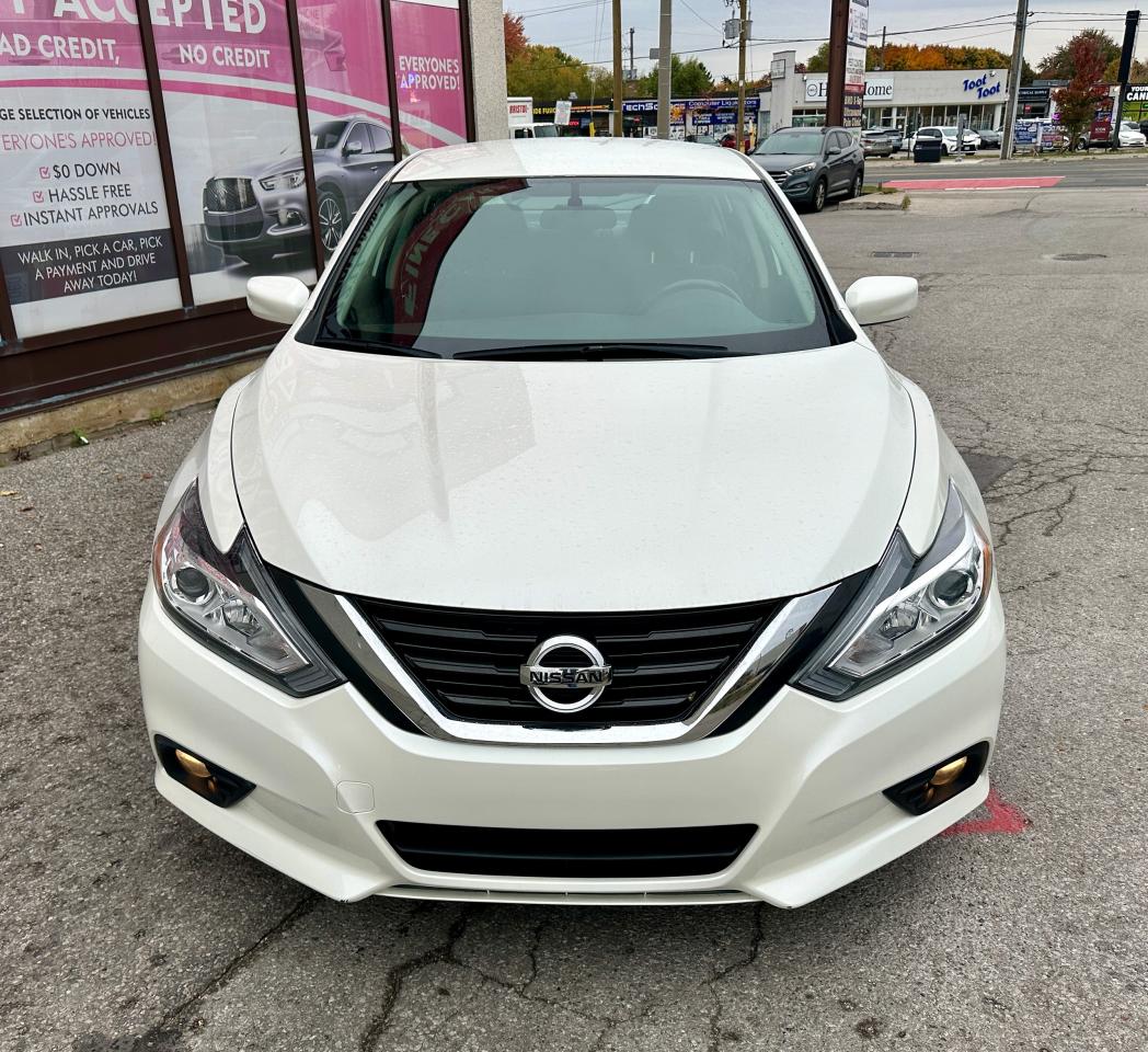 2018 Nissan Altima 2.5 SV Photo2