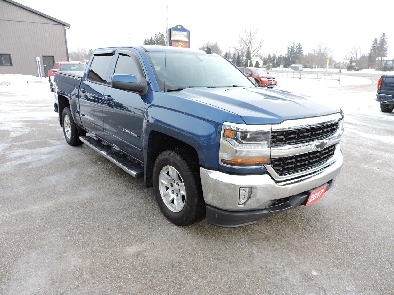 Used 2017 Chevrolet Silverado 1500 LT 5.3L 4X4 6-Seater New Brakes Only 99000 KMS for sale in Gorrie, ON