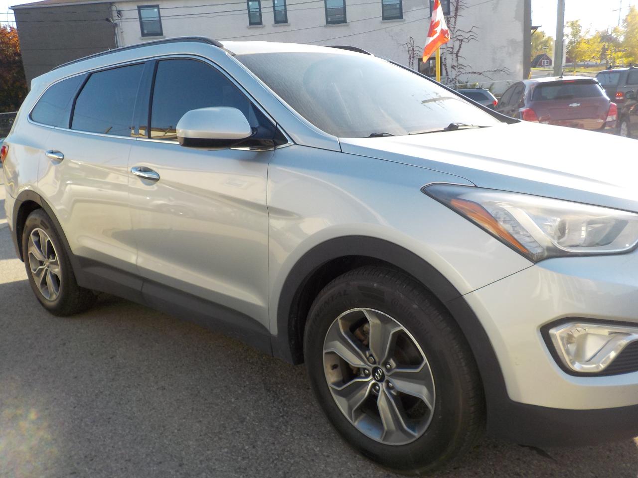 2014 Hyundai Santa Fe XL Photo2
