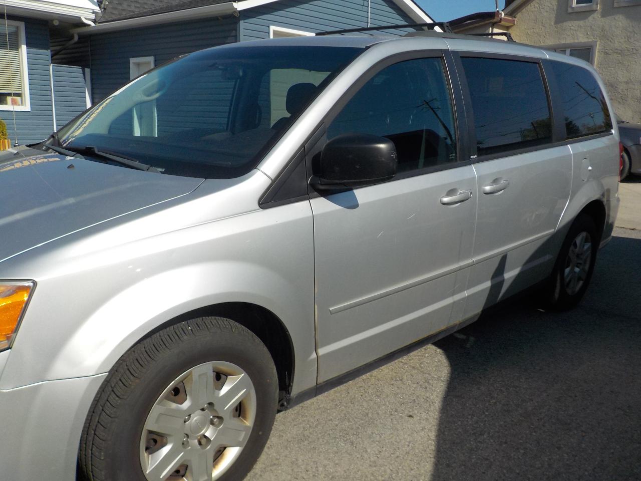 Used 2012 Dodge Grand Caravan SXT for sale in St Catharines, ON