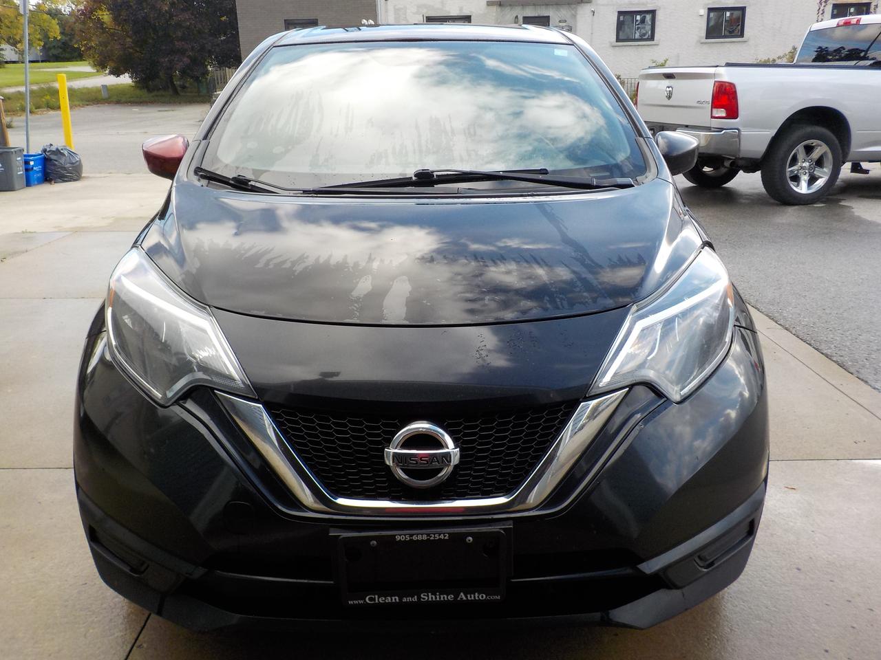 2017 Nissan Versa Note SV Photo5