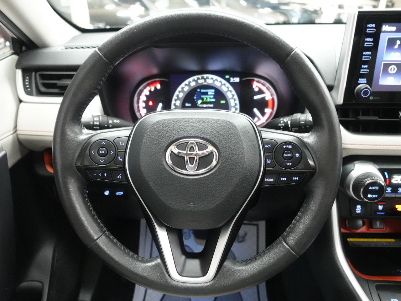 2021 Toyota RAV4 TRAIL | AWD | Leather | Sunroof | BSM | CarPlay