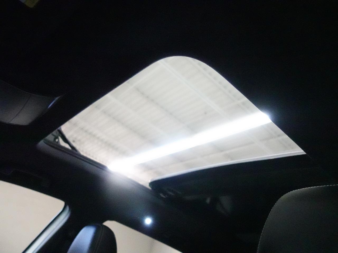 2020 Volkswagen Atlas EXECLINE | AWD | Nav | Pano roof | Digital Dash Photo