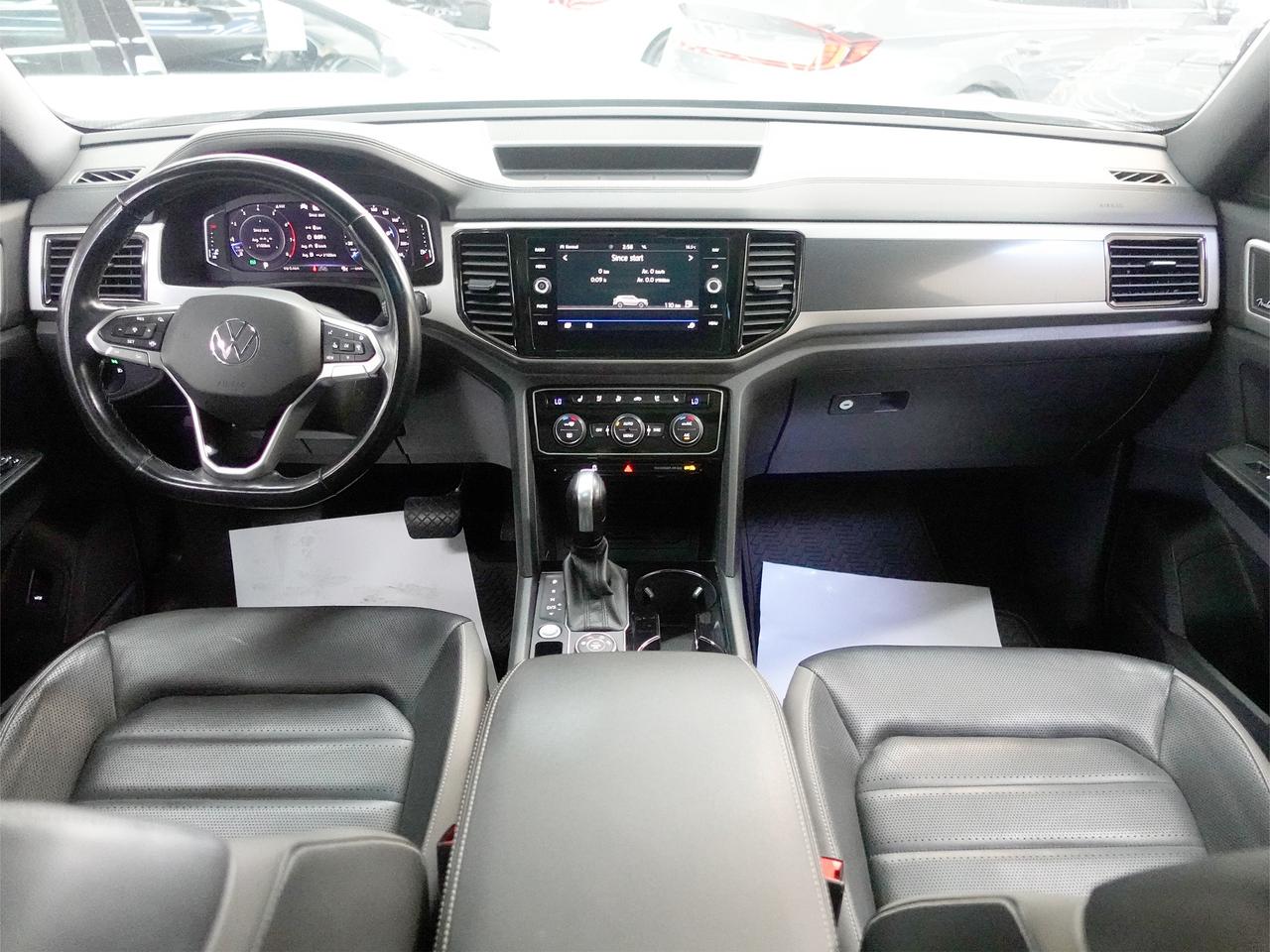 2020 Volkswagen Atlas EXECLINE AWD | Nav | Pano roof | Digital Dash