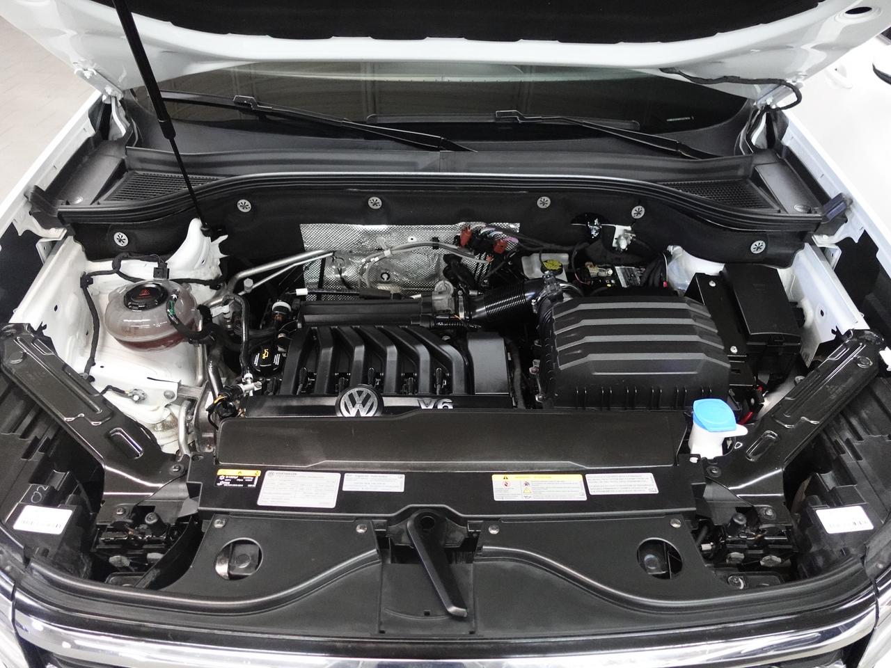 2020 Volkswagen Atlas EXECLINE | AWD | Nav | Pano roof | Digital Dash Photo