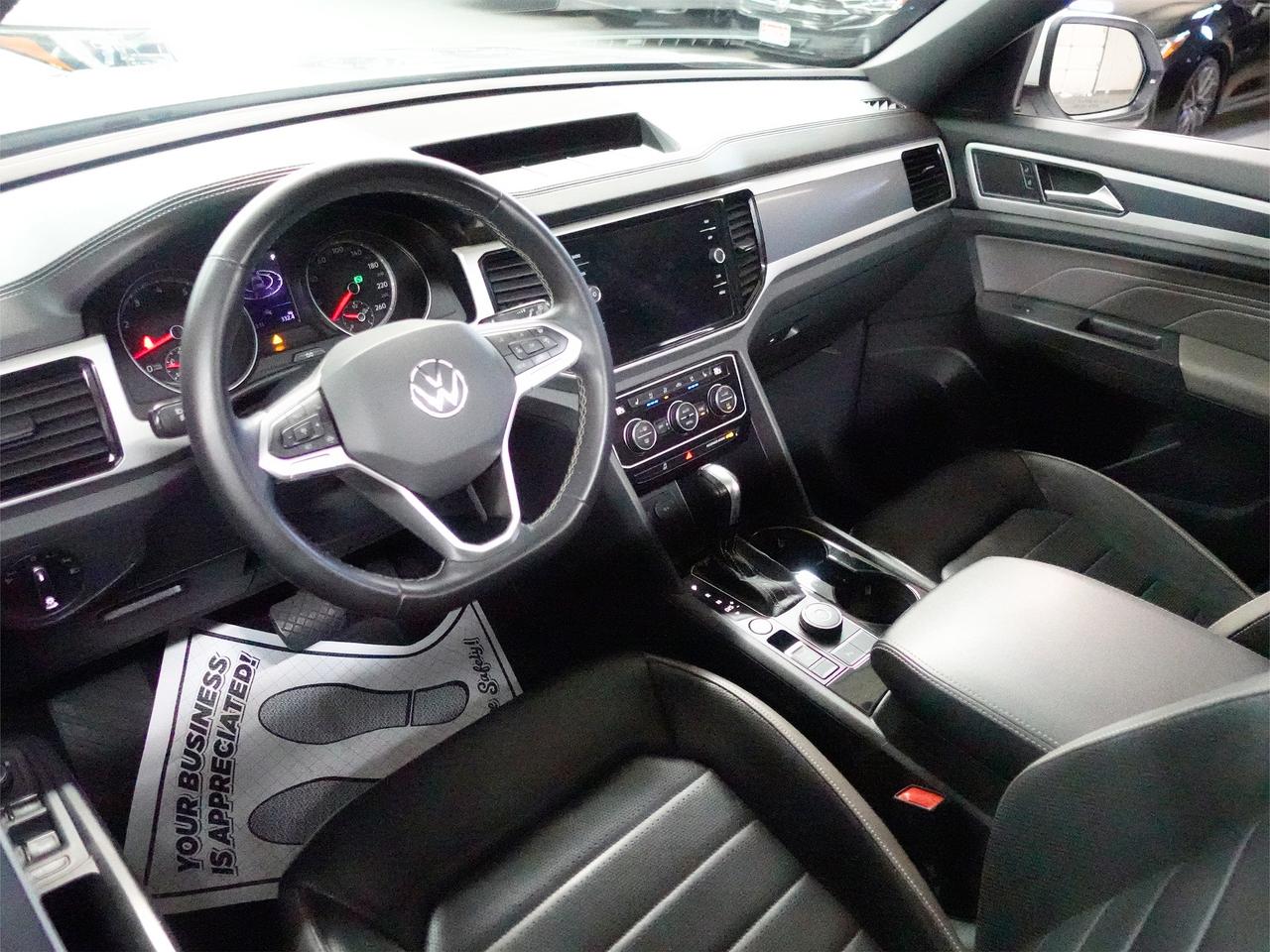 2020 Volkswagen Atlas EXECLINE | AWD | Nav | Pano roof | Digital Dash Photo