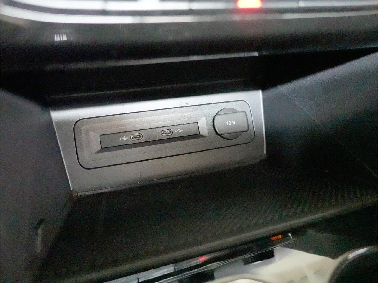 2020 Volkswagen Atlas EXECLINE | AWD | Nav | Pano roof | Digital Dash Photo