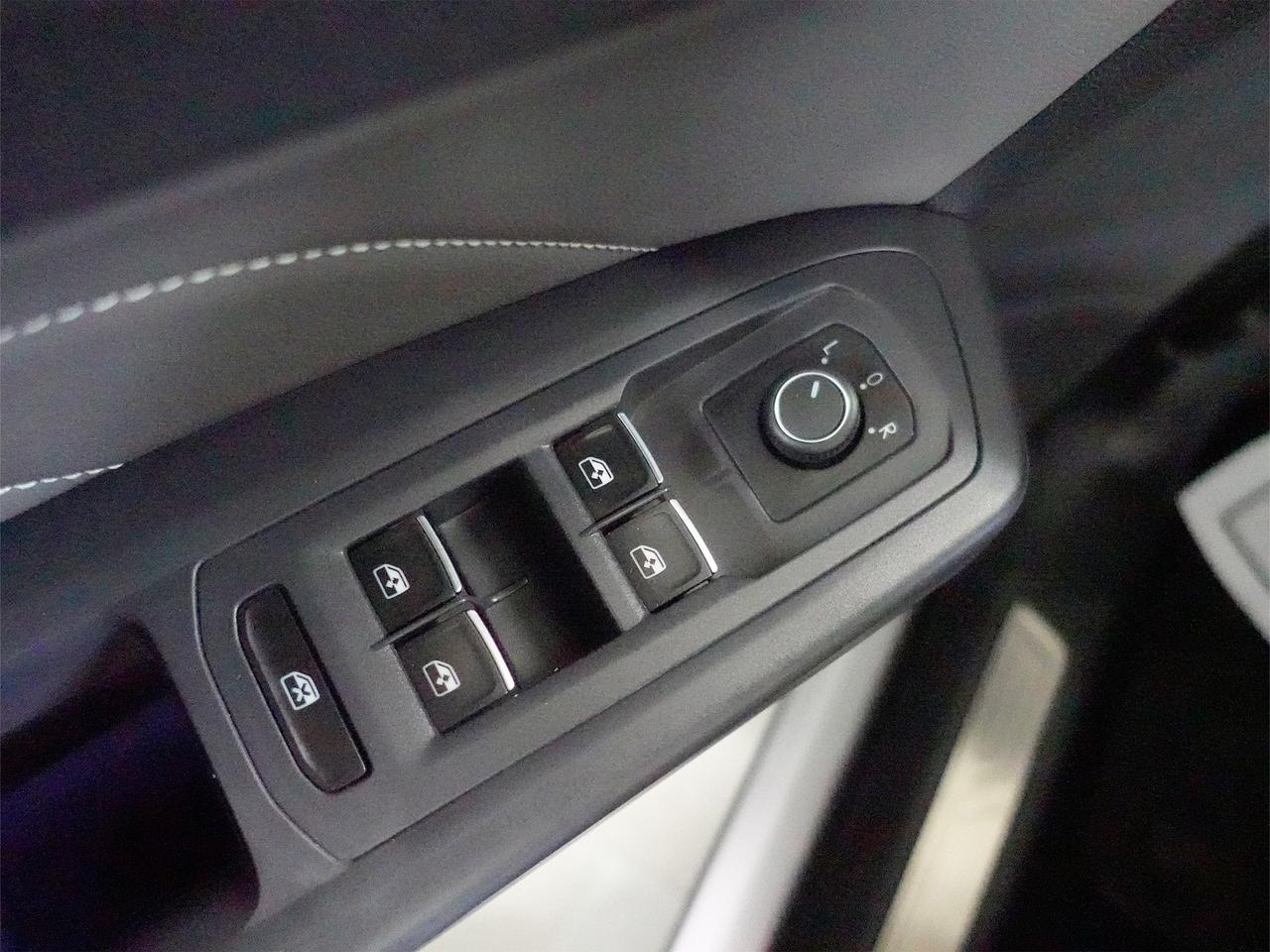 2020 Volkswagen Atlas EXECLINE | AWD | Nav | Pano roof | Digital Dash Photo