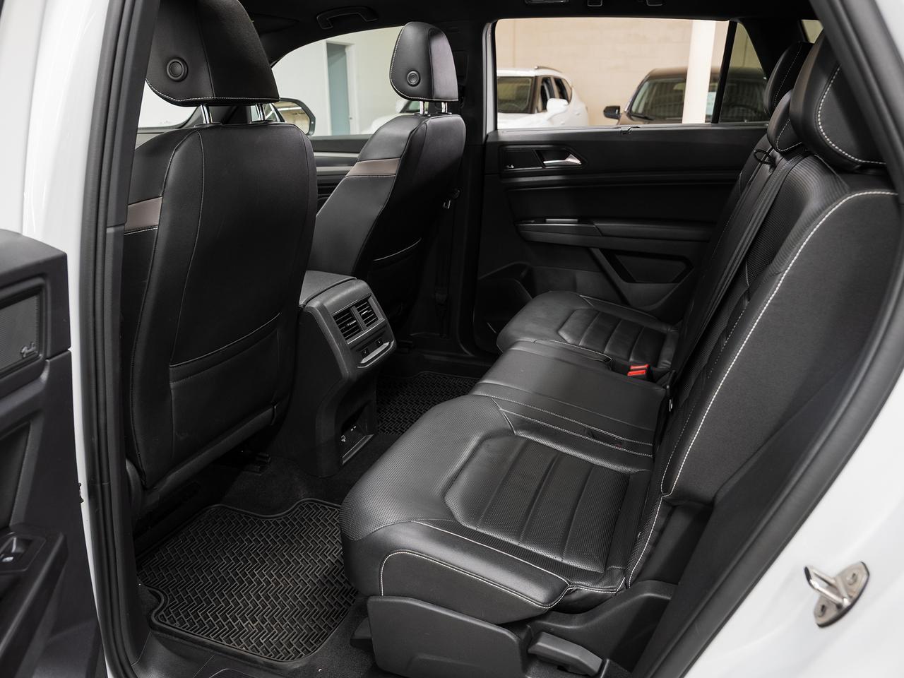 2020 Volkswagen Atlas EXECLINE AWD | Nav | Pano roof | Digital Dash