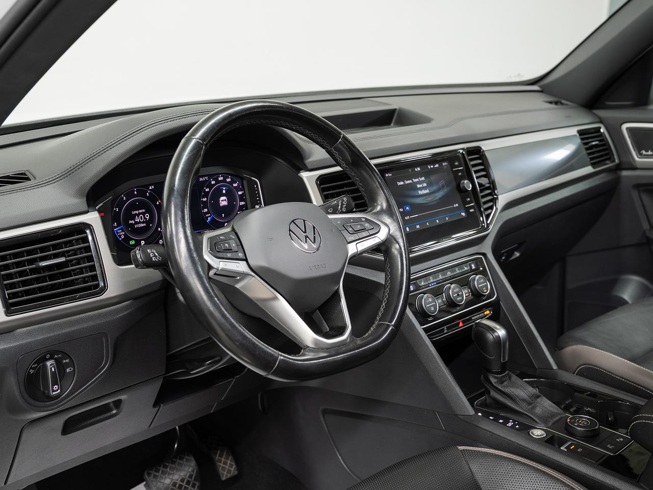 2020 Volkswagen Atlas EXECLINE AWD | Nav | Pano roof | Digital Dash