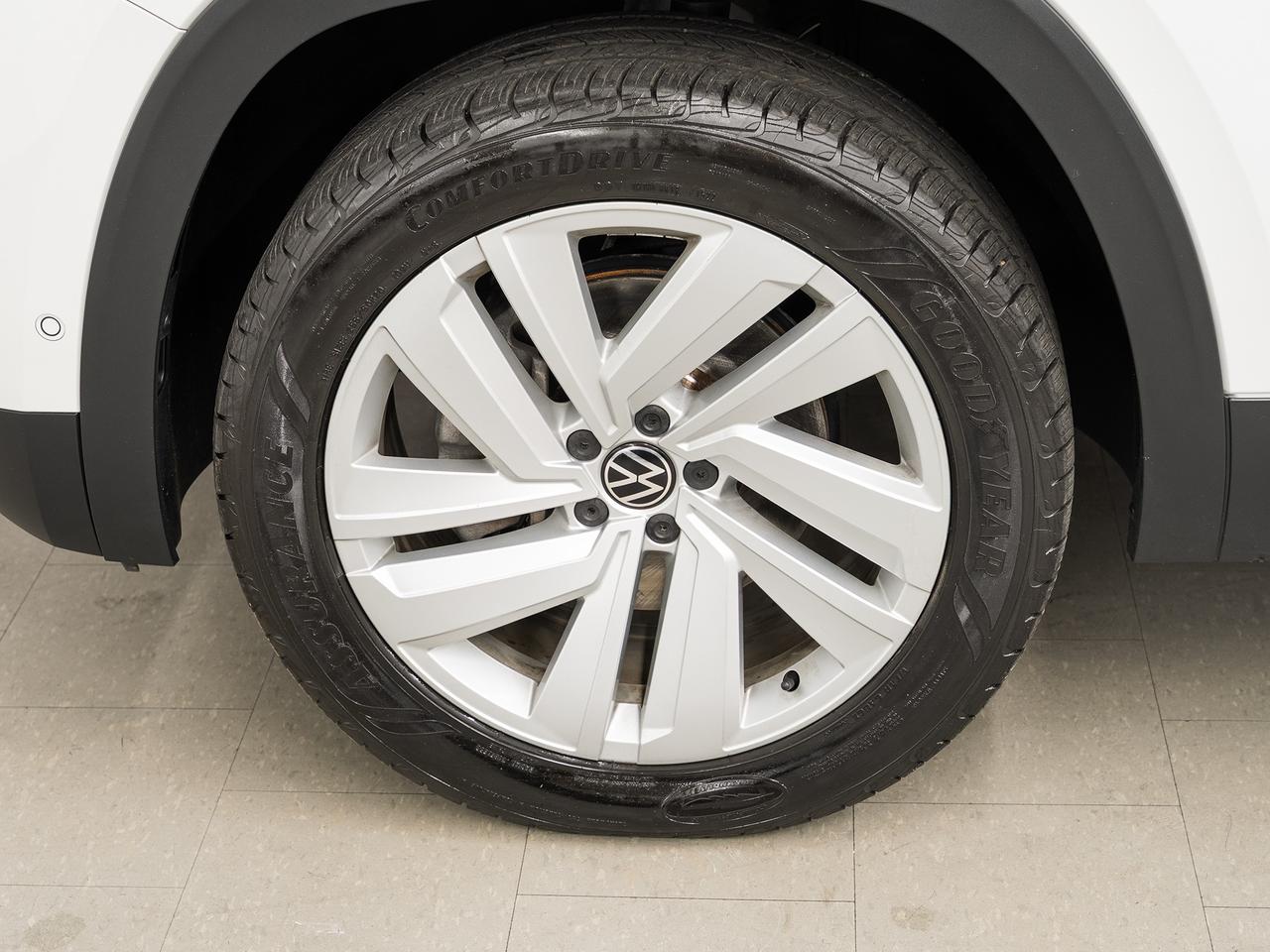 2020 Volkswagen Atlas EXECLINE AWD | Nav | Pano roof | Digital Dash