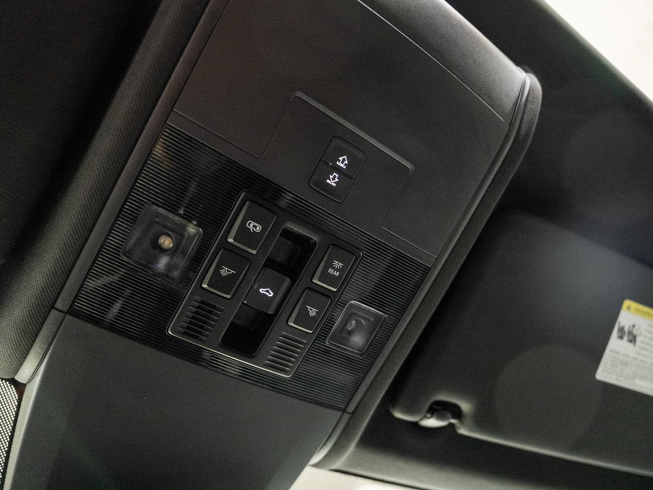 2020 Volkswagen Atlas EXECLINE AWD | Nav | Pano roof | Digital Dash
