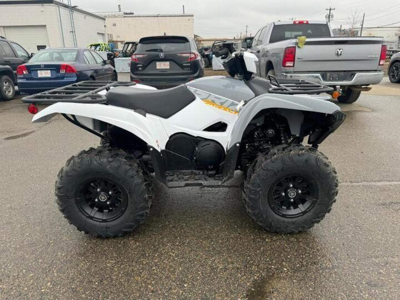 2024 Yamaha Grizzly 700 $104 B/W - Photo #4