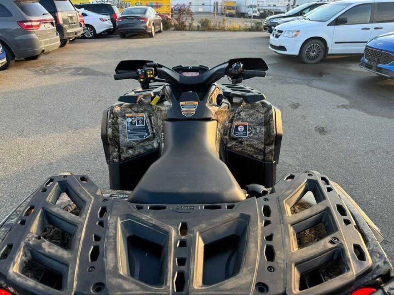 2023 Can-Am Outlander 850 XT $109 B/W - Photo #9