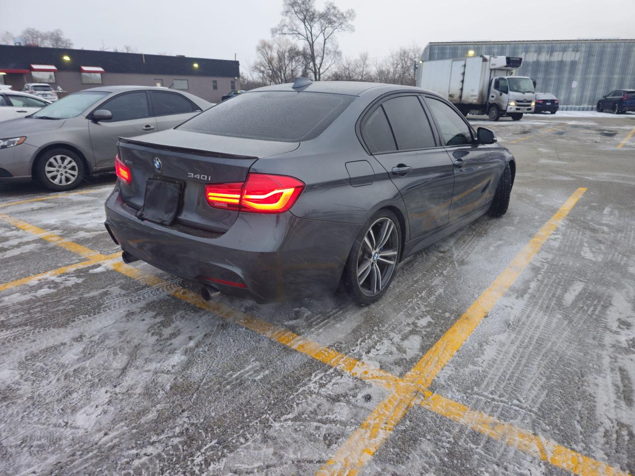 2016 BMW 3 Series 340i xDrive Photo4